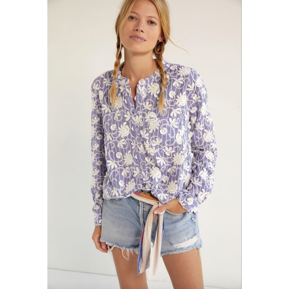 PILCRO Whitney Trapeze Button Down Floral Embroidered Blouse Blue Petite Small